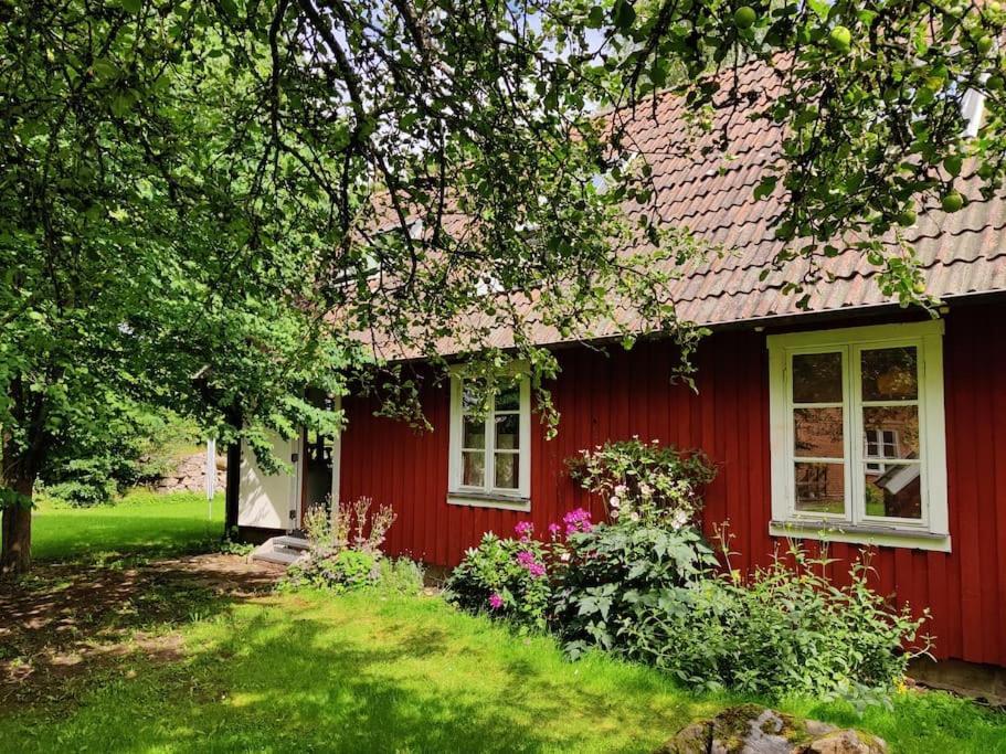 Stuga I Naturskoena Mittskane Hoor Exterior photo